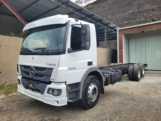 MB Atego 2430 Truck ano 2021 Manual