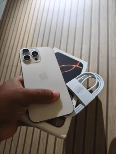 iPhone 16 pro Max desert 256GB perfeito estado com caixa e cabo original nunca usado