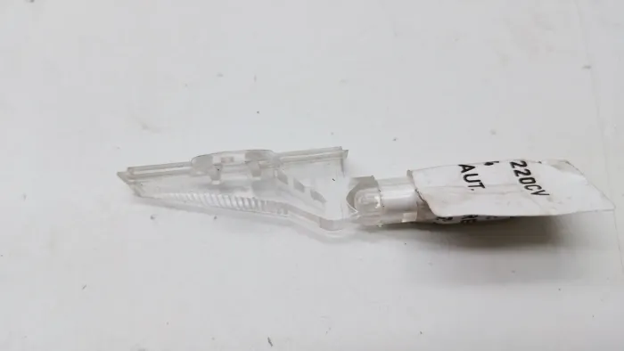 Luz Led Porta Dianteira Esquerda Audi A3 2020 Nº4e0919063 Fêmea Branco