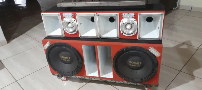 Vendo som automotivo 