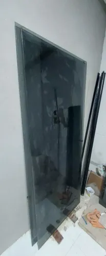 Box de Vidro Fumê 1,80 x 1,80 - Vidro 6mm / Ótimo Estado 