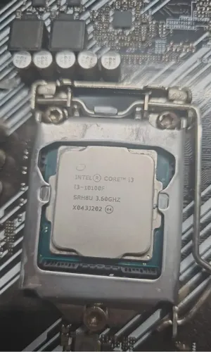 Processador Intel Core i3-10100F
