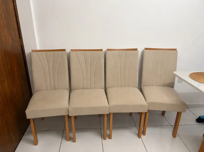Vendo 4 cadeiras