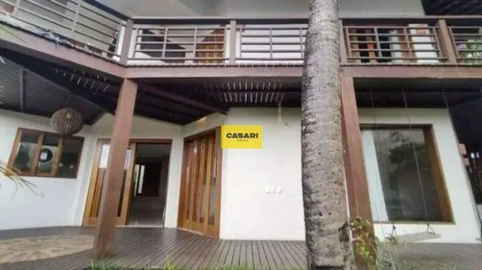 Casa de Alto Padrão à Venda no Swiss Park 550m², 4 Dormitórios, SPA e Vista Panorâmica S