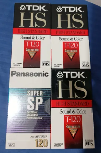 Lote 4 Fitas VHS Virgens Lacradas Importadas - 3 TDK HS + 1 Panasonic (intactas, novas)