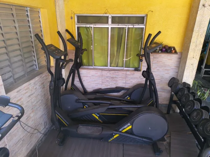Elíptico Movement RT240