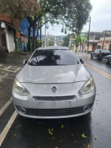 Renault Fluence Sedan Privilège 2.0 16V Flex AUT 2014