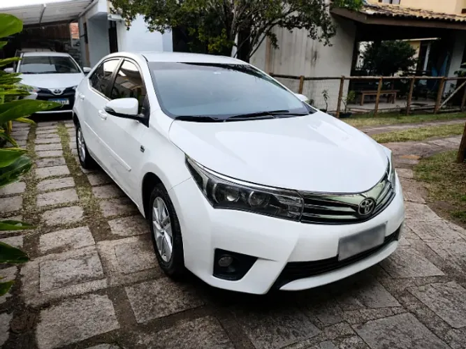 Toyota Corolla GLI 1.8 Flex 16V Aut. 2016
