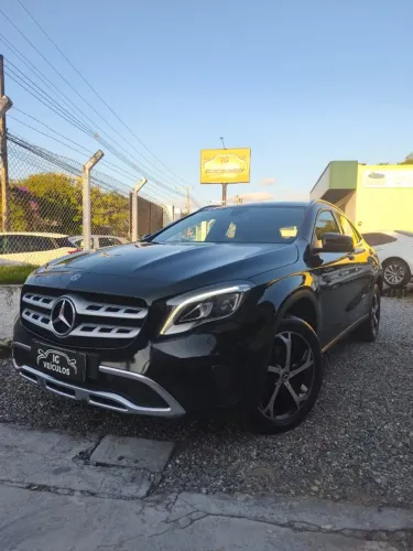 Mercedes-Benz GLA 200 Adv. 1.6/1.6 TB 16V Flex Aut. 2018
