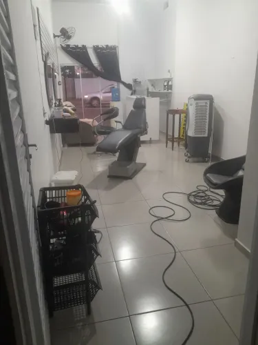 Barbearia ou Salão de Beleza com ponto na principal rua entrada das moreninhas 