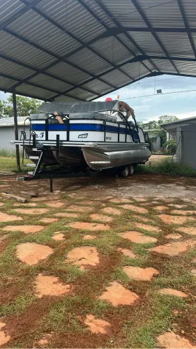 Pontoon F-Boat 7500 com motor de popa de 250 HP Mercruiser Pro XS Ano 2026 zera.