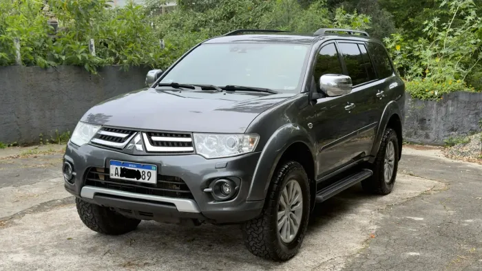 Mitsubishi Pajero HPE 3.2 4X4 T.i. Dies. 5P Aut. 2016