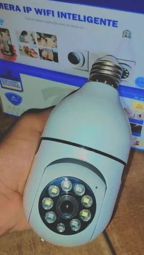 Câmera de vigilância e segurança wifi com microfone e alto falante visão noturna