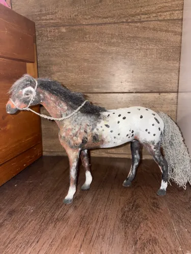 Cavalo de brinquedo 