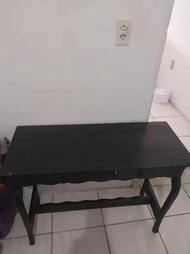 Escrivaninha/penteadeira preta 