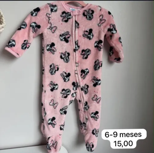 Desapego de roupa de bebê menina