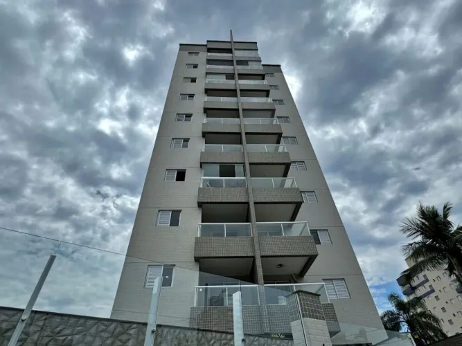 Apartamento perto do mar com sacada gourmet, fino acabamento e recém entregue!