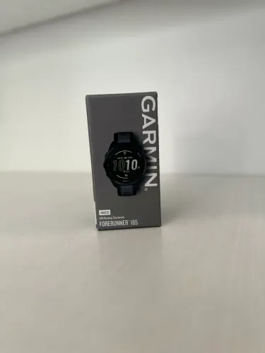 Garmin Forerunner 165 novo na caixa.