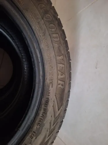 4 PNEUS GOODYEAR 185/60R15 USADOS