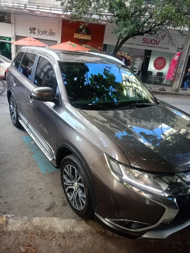 Mitsubishi Outlander Comfort 2.0 16V Aut. 2018