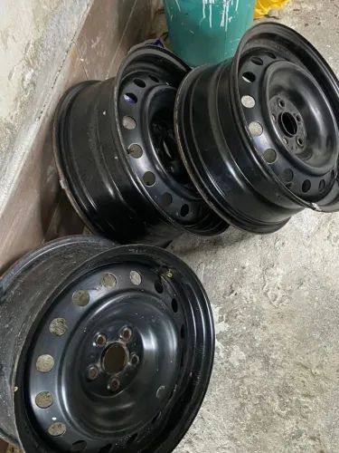 Aro 16 Corolla 300$