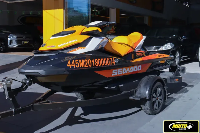 Jet Ski SEA DOO