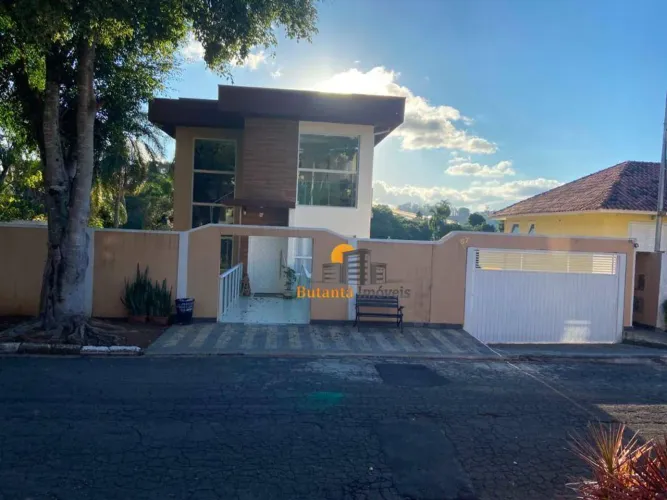 Casa/Sobrado com 4 dormitórios à venda, 290 m² por R$ 1.700 - Granja Viana - Cotia/SP