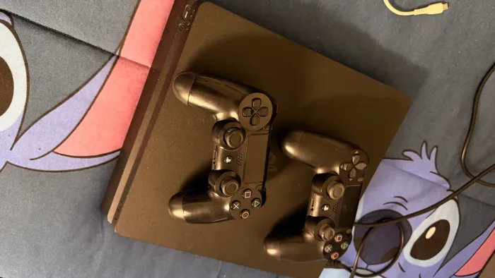 PlayStation 04 