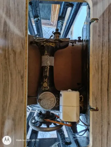 Máquina de costura antiga
