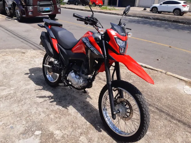 Bros 160 2025 7 mil km rodados