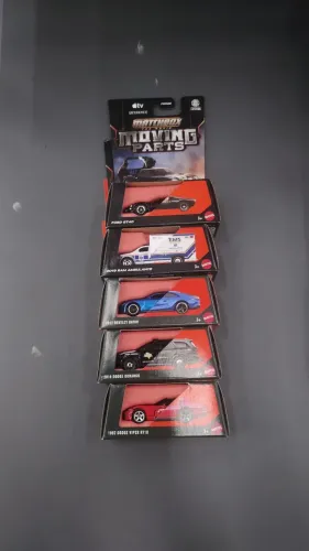 Matchbox moving parts 55 reais cada