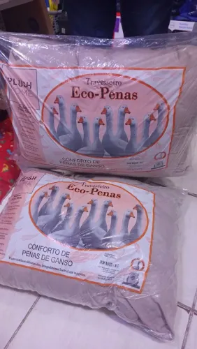Traviseiro c penas de ganso super confortável