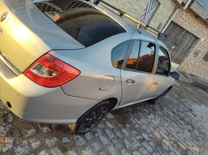 Renault Symbol Expression Hi-flex 1.6 8V 4P 2010