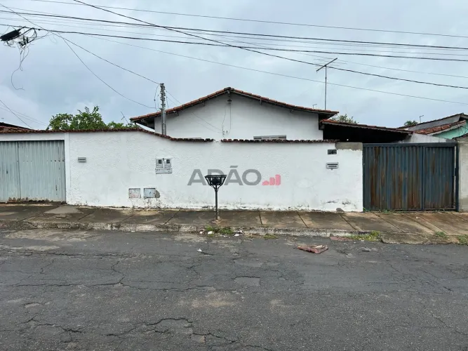 CASA SETOR LESTE