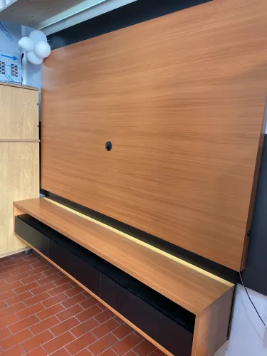 Painel Para TV Até 65 Polegadas Savoy 1.6 Preto Cedro