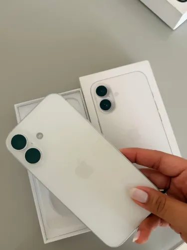 iPhone 16 128 GB branco