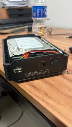 HD Externo De Mesa 2TB Seagate Barracuda + Case Com Fonte 12V (Usado)