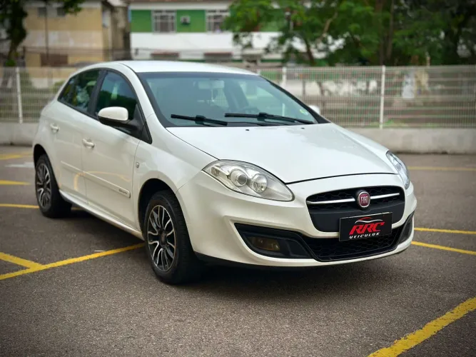 Fiat Bravo Essence 1.8 Flex 16V 5P 2016