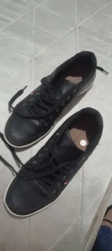 Tênis masculino semi-novo