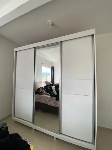 Guarda roupa de casal