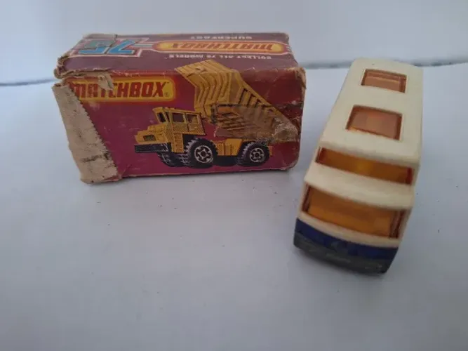 Carrinho Matchbox Antigo Airport Coach Lufthansa