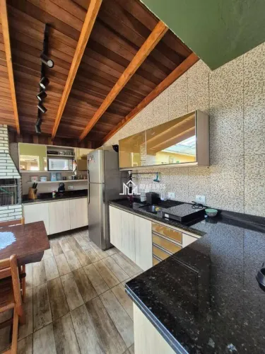CASA EM CONDOMINIO FECHADO PIRAQIARA