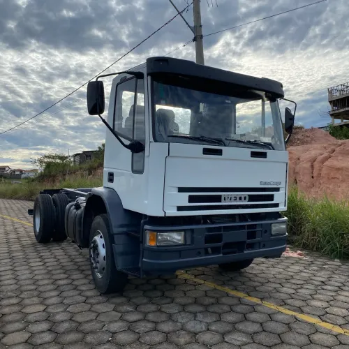 Caminhão Iveco euro cargo 170e22