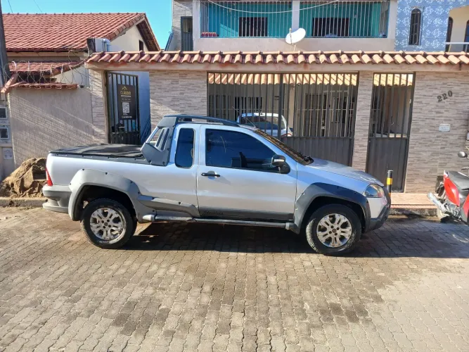 Fiat Strada Adventure 1.8/ 1.8 Locker Flex CE 2009