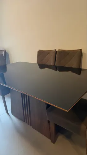 Mesa de Jantar 6 Lugares com Tampo de Vidro - Excelente Estado