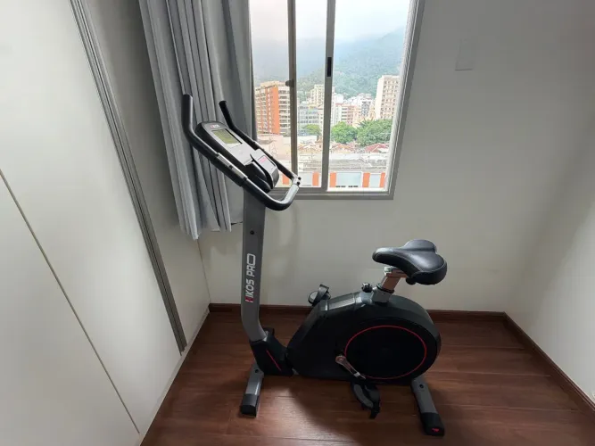 Bicicleta ergométrica kikos kv 9.3 magnética