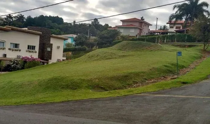 Terreno em Condomínio, 982m², à venda em Araçoiaba da Serra, Barreiro