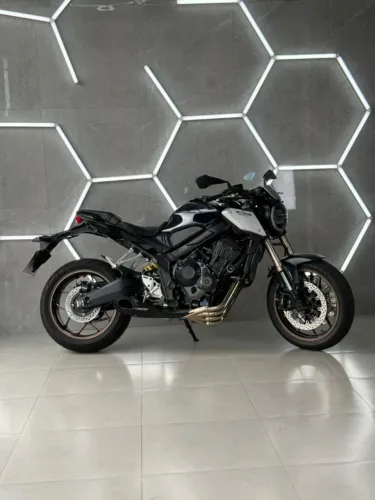 HONDA CB 650R 2021 ABAIXO FIPE 