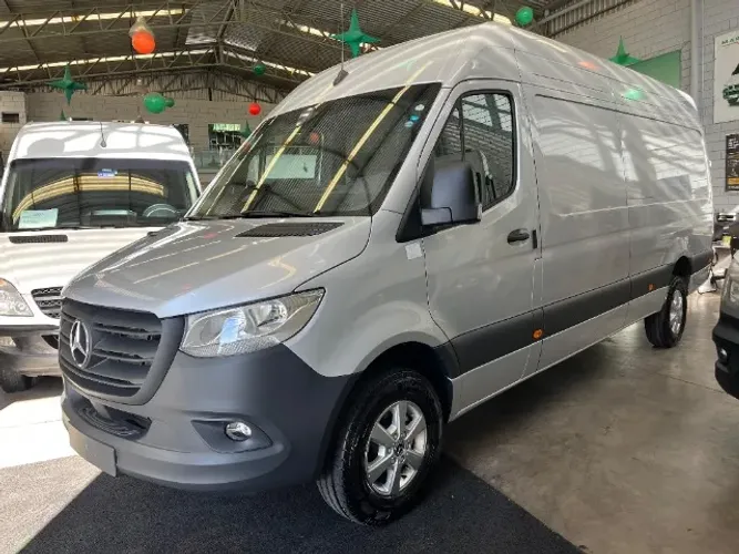 Mercedes-Benz Sprinter 417 Furgão Ext. L.t.a Die. (e6) 2026
