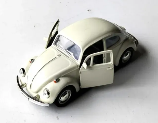 Miniatura Carrinho Volkswagen Beetle (Fusca - Com Fricção) - Escala 1:32